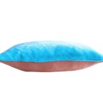 DEPLUSBELLE housse de coussin en fause fourrure bleue azure et néoprène corail 40x40 cm - facile à nettoyer!